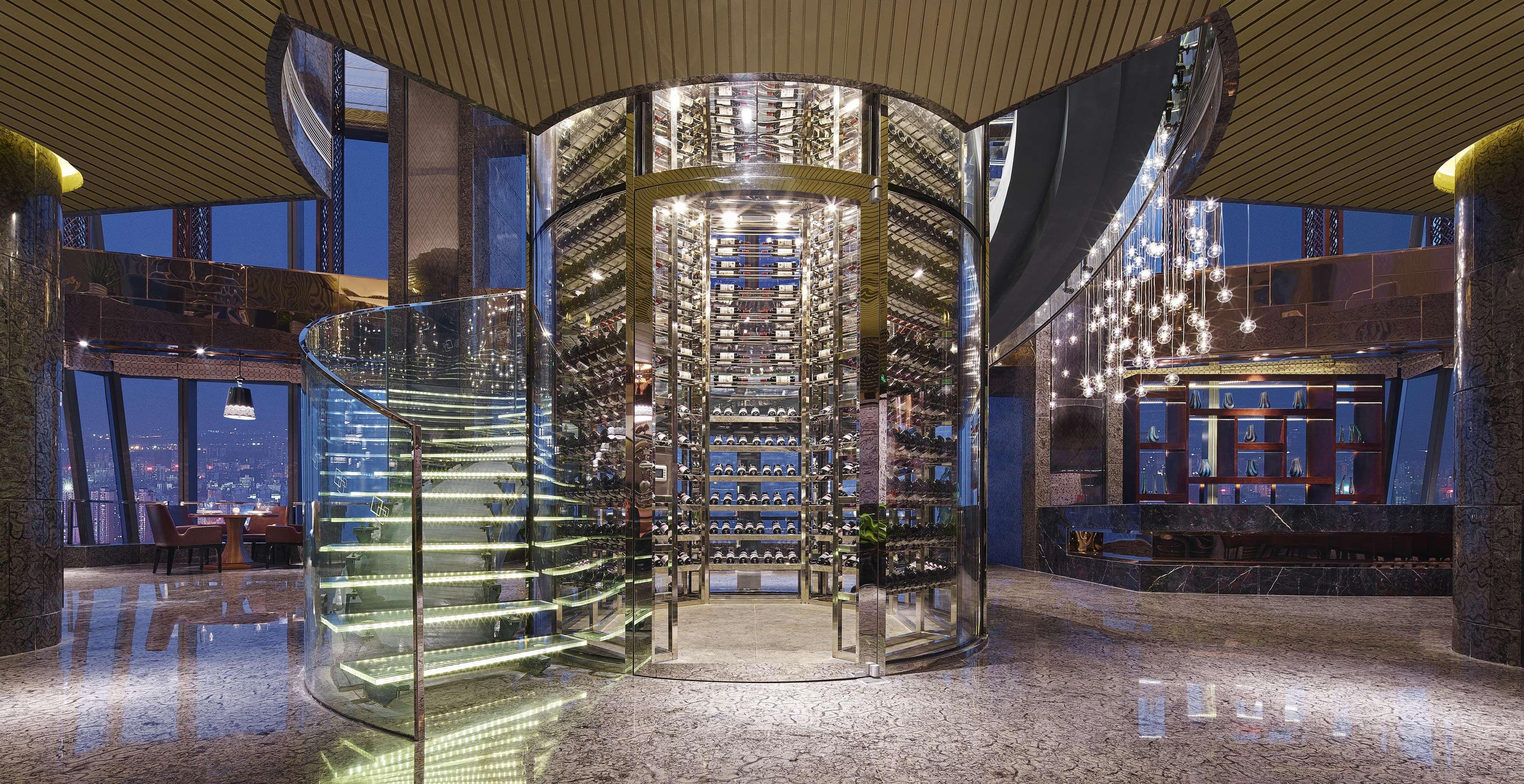 Hilton Haikou Hotel 5*