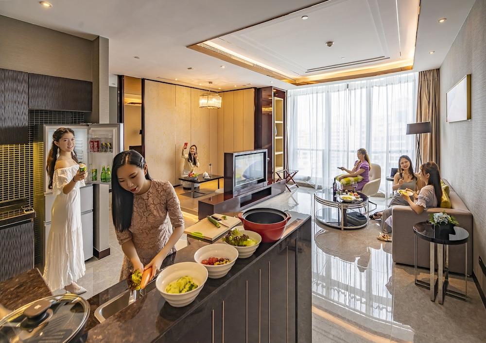 Hotel Hilton Haikou 5*